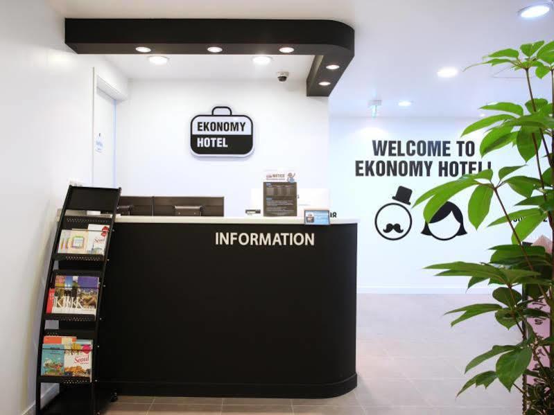 Ekonomy Hotel Myeongdong Central Seul Zewnętrze zdjęcie